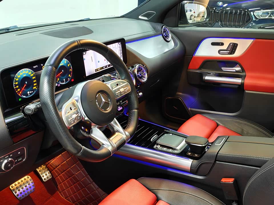 Mercedes-Benz GLA AMG