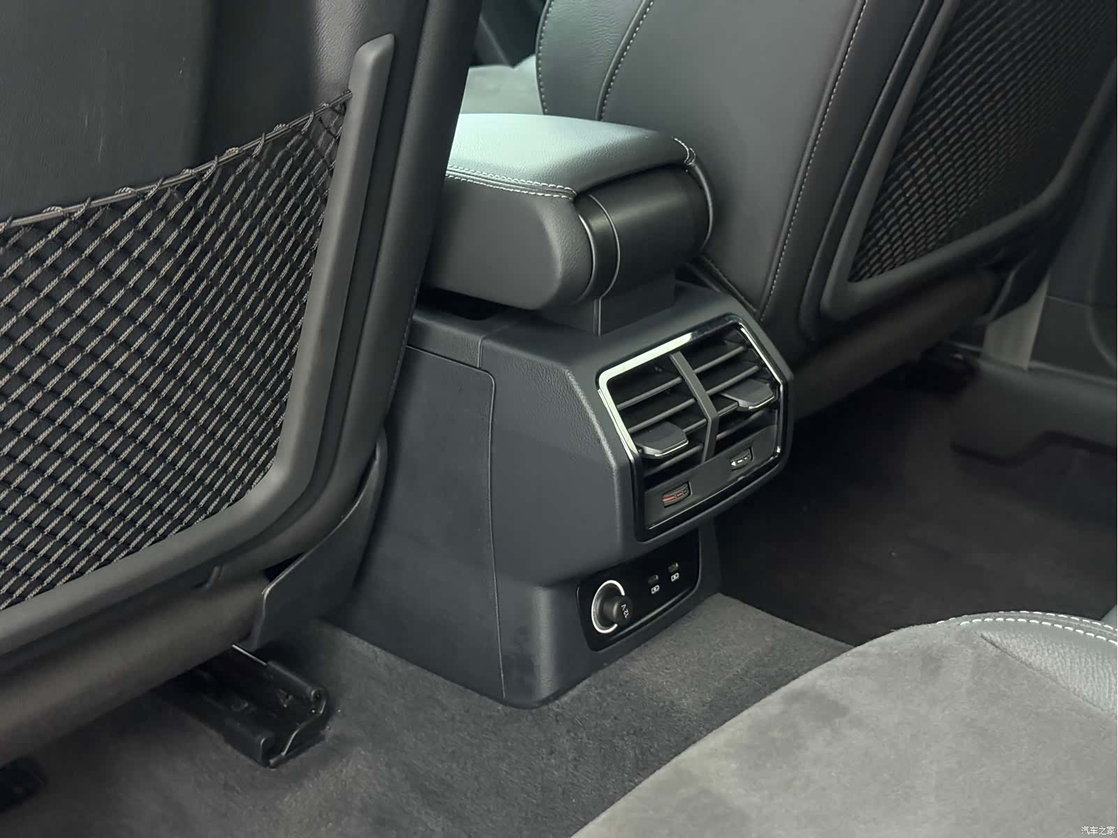 Audi Q3, 2022 14