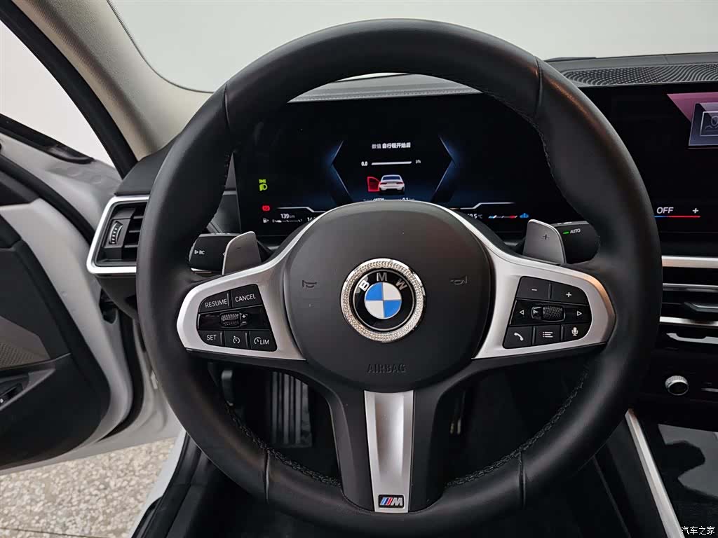 BMW 3 Series, 2024 10