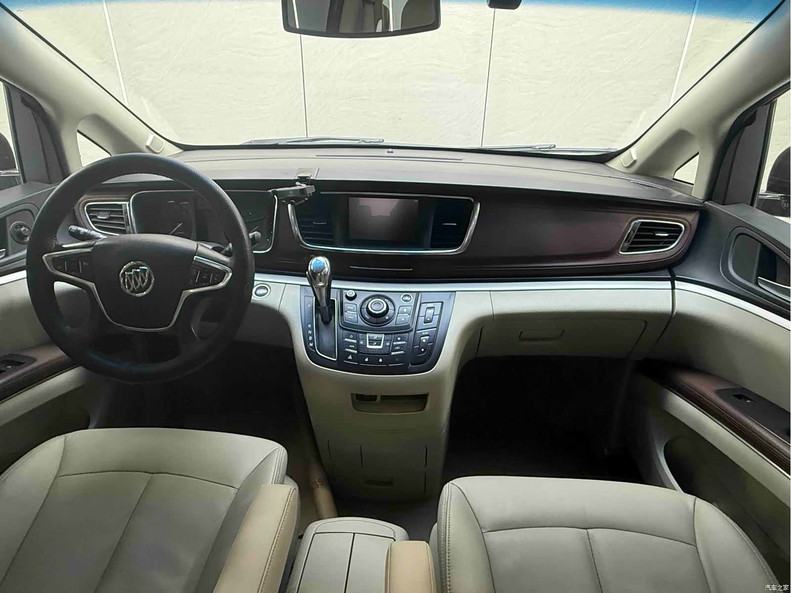 Buick GL8, 2019 12