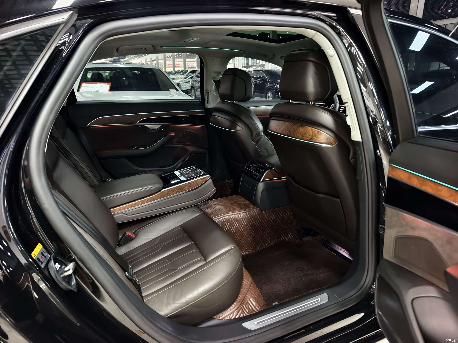 Audi A8L, 2019 10