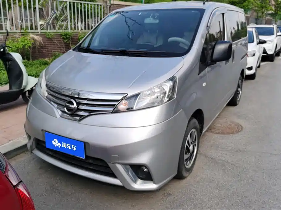 Nissan NV200