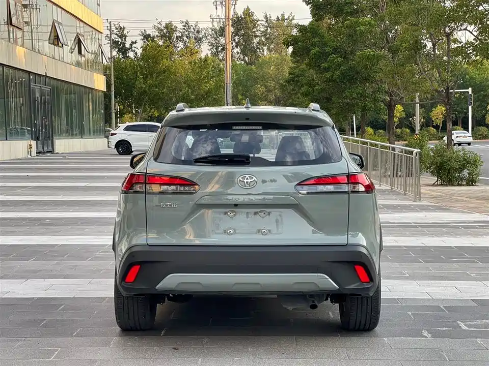 Toyota Corolla Sharp amplifier