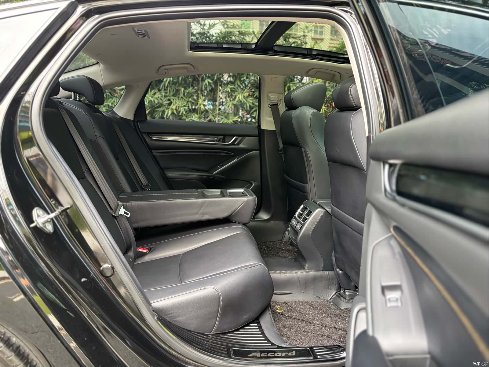 Honda Accord, 2023 11