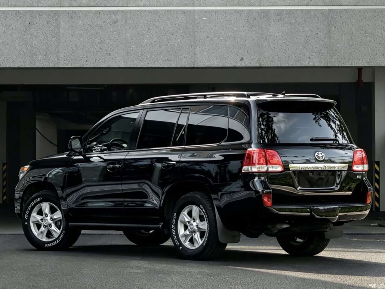 Toyota Land Cruiser, 2011 4