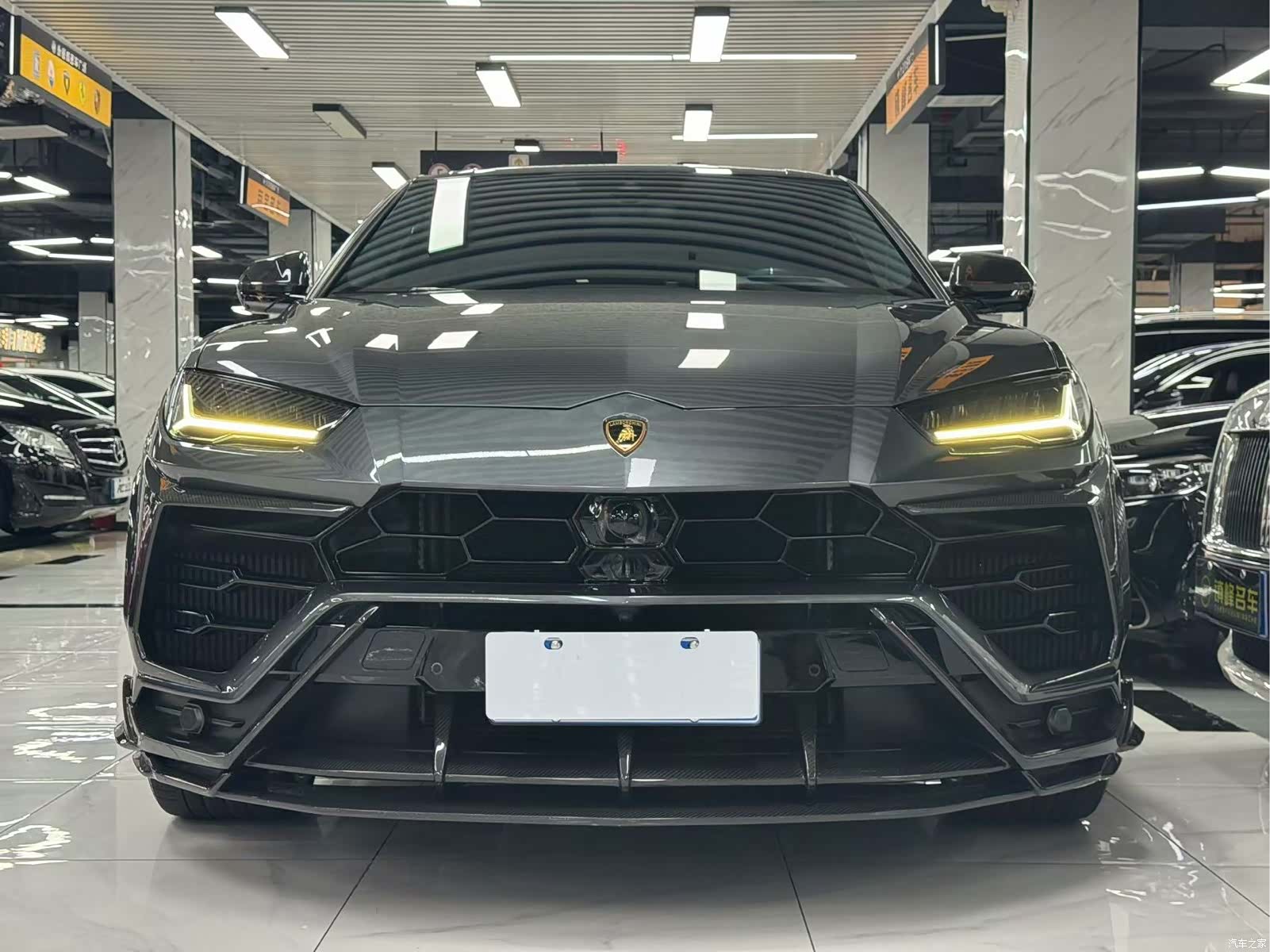 Lamborghini Urus, 2020 3