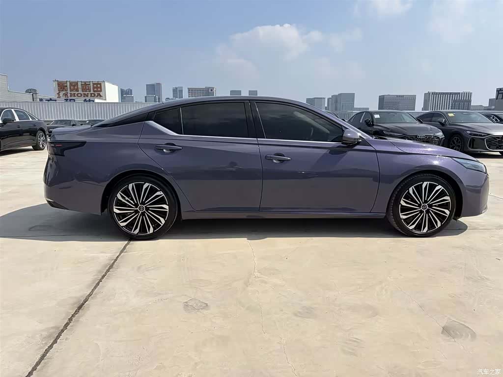 Nissan Teana, 2025 все фото