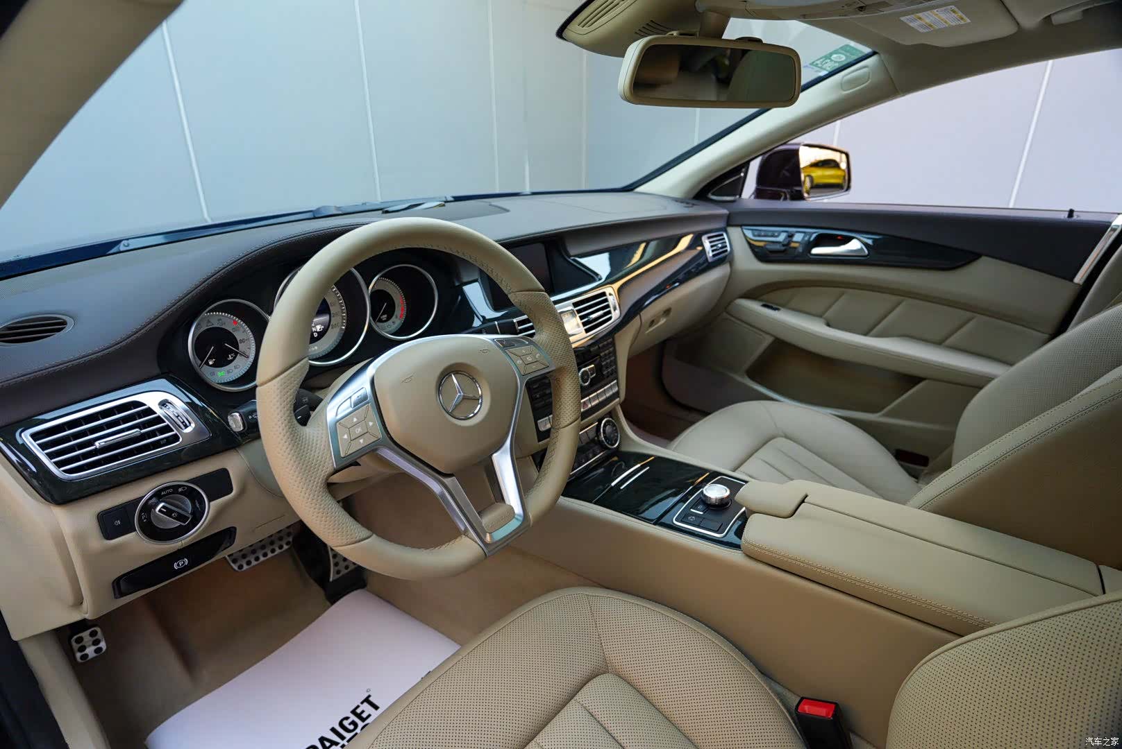Mercedes-Benz CLS, 2014 10