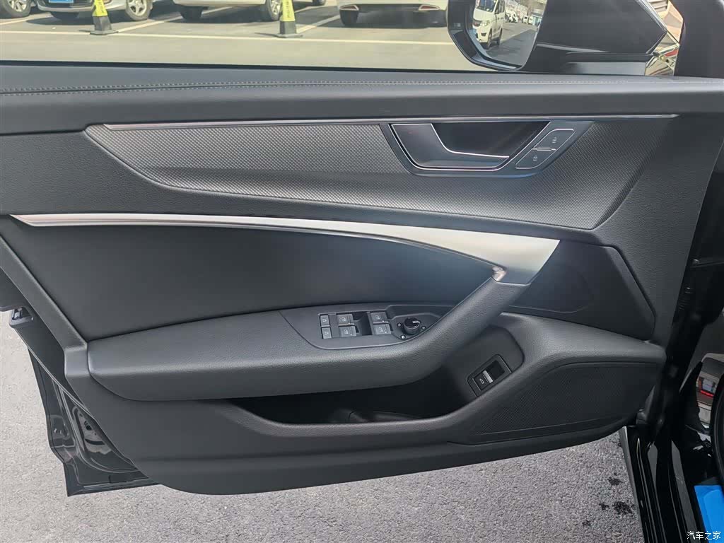 Audi A6L, 2025 13