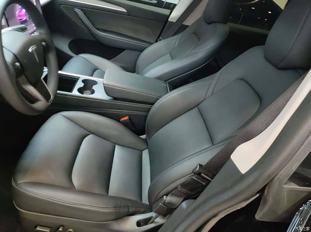 Tesla Model Y, 2023 15