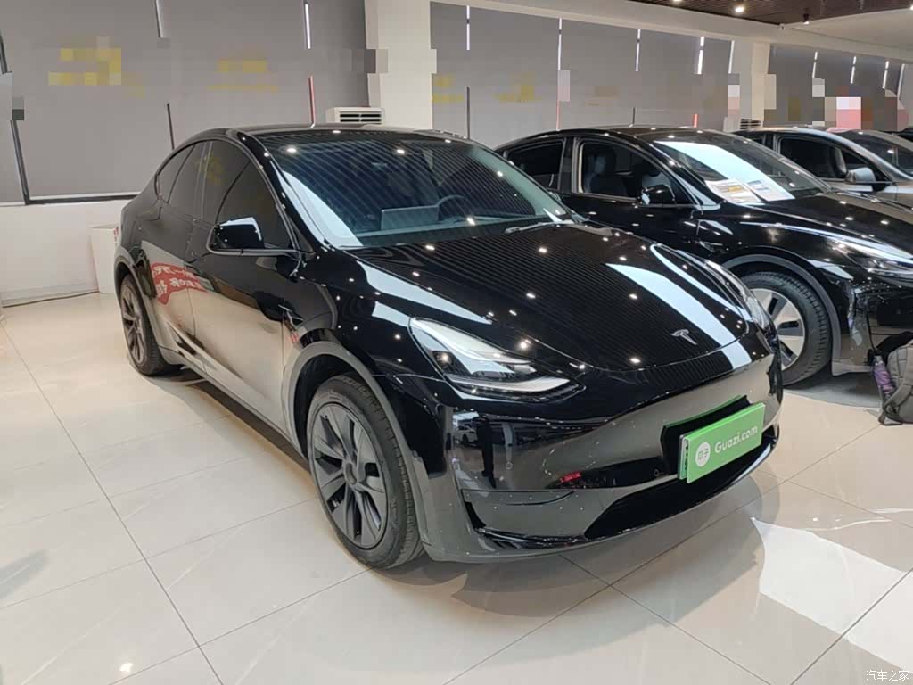 Tesla Model Y, 2023 4