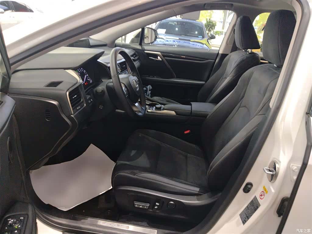 Lexus RX, 2016 11