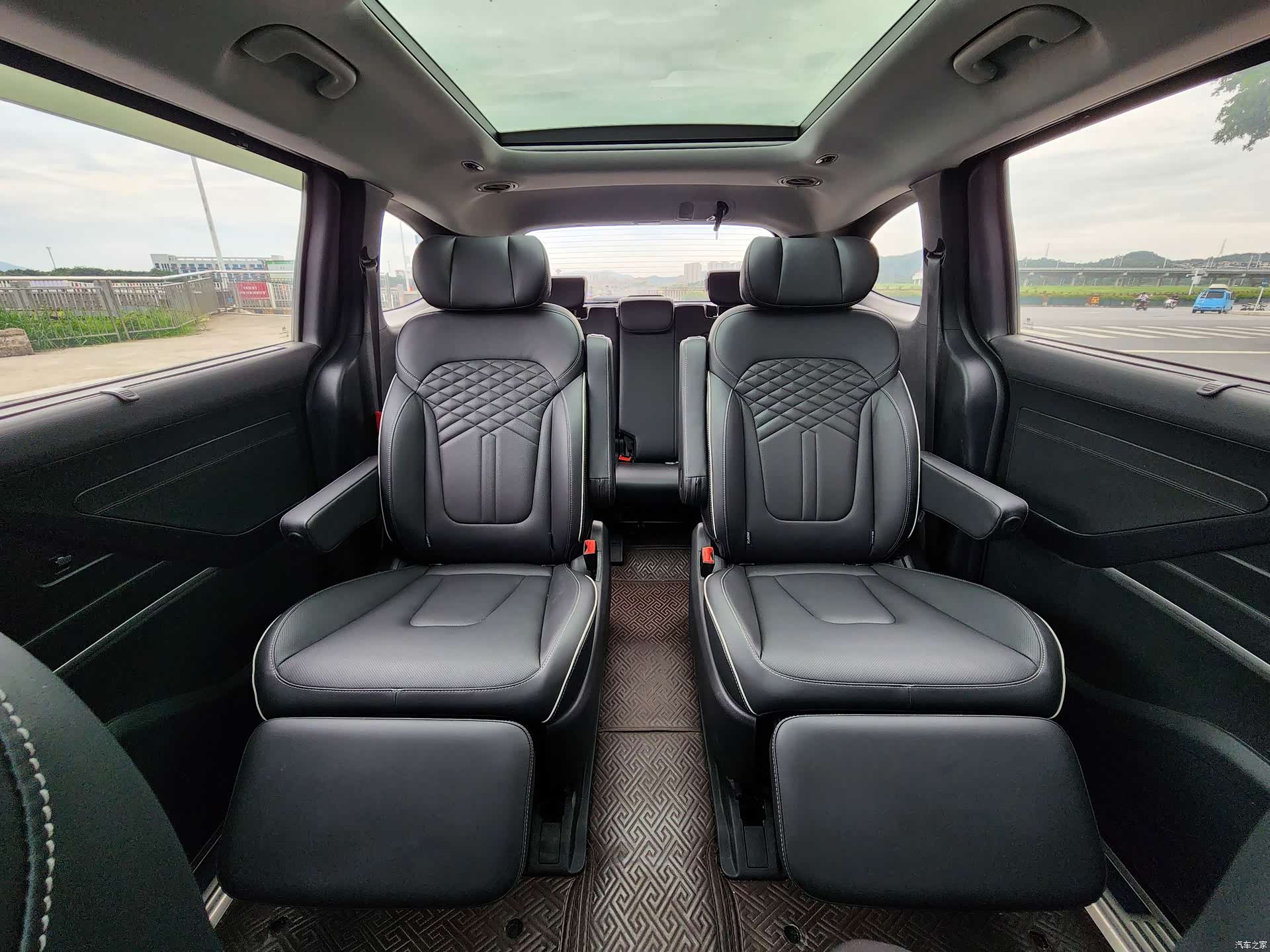 Hyundai Custo, 2023 14