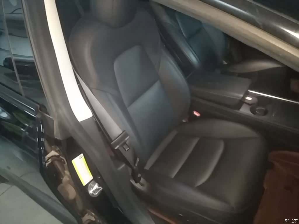 Model 3, 2021 25