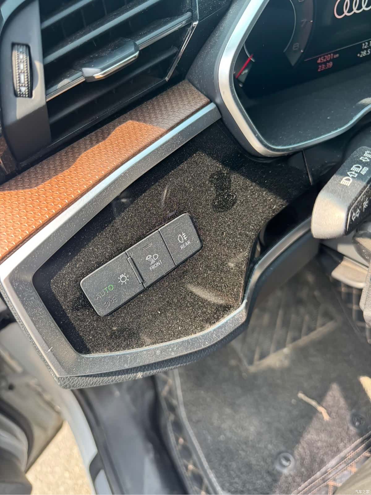 Audi Q3, 2023 6