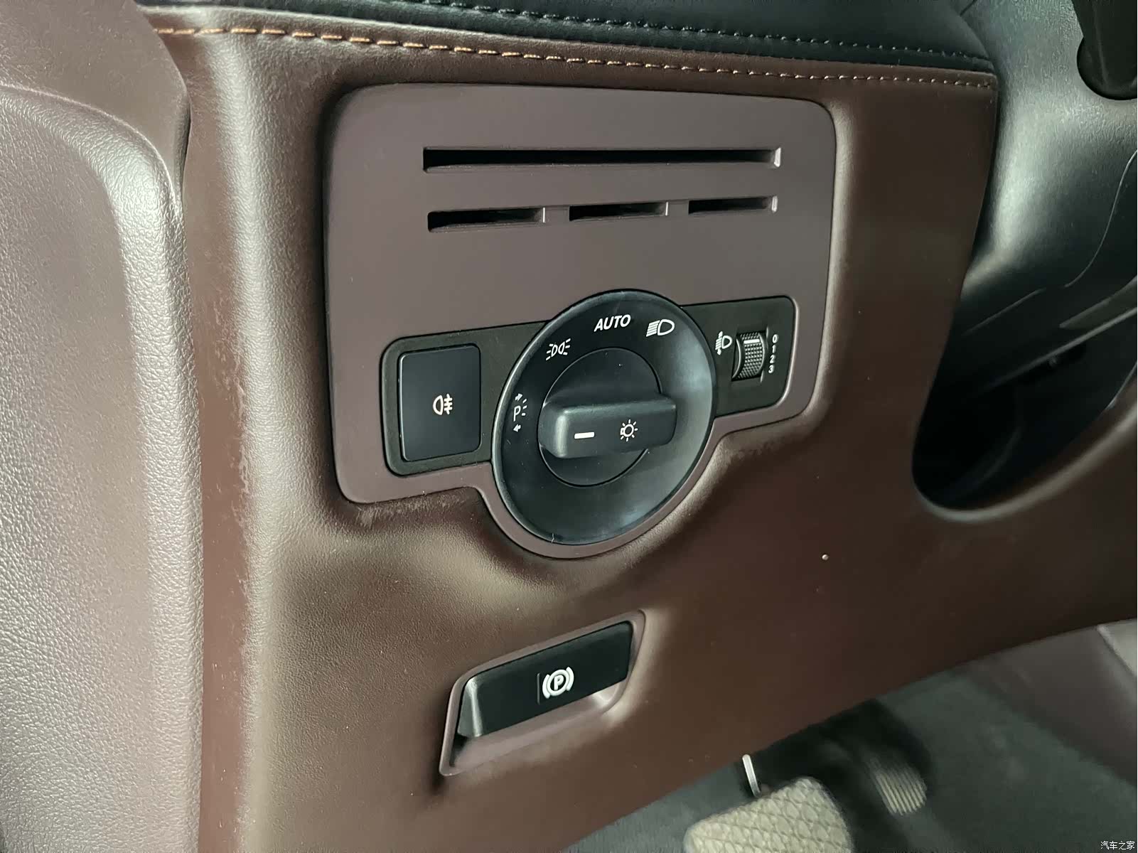Mercedes-Benz 7, 2019 19