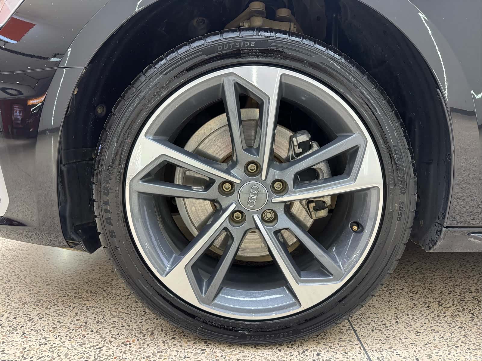 Audi A4L, 2021 8