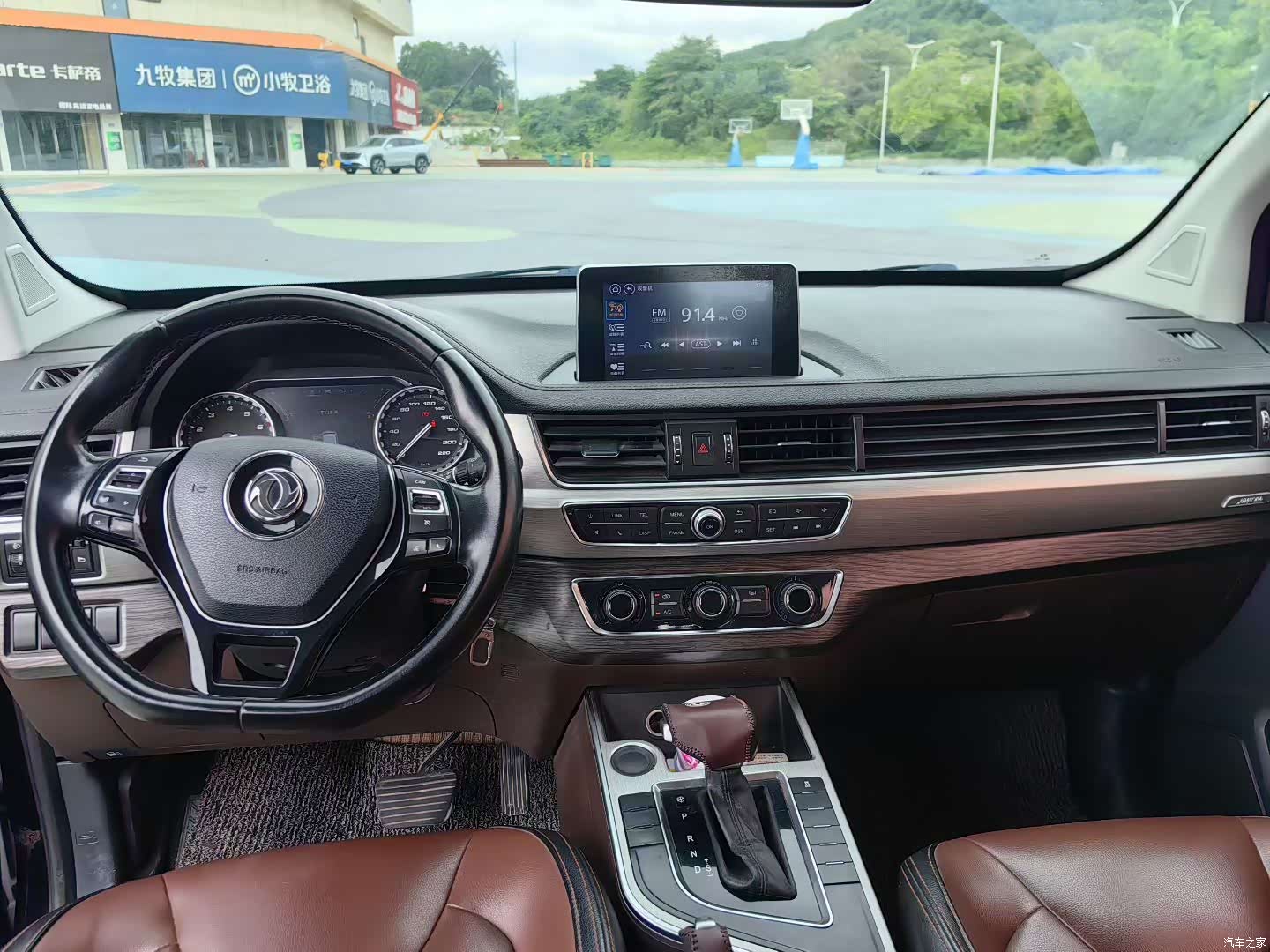 DongFeng X6, 2018 9