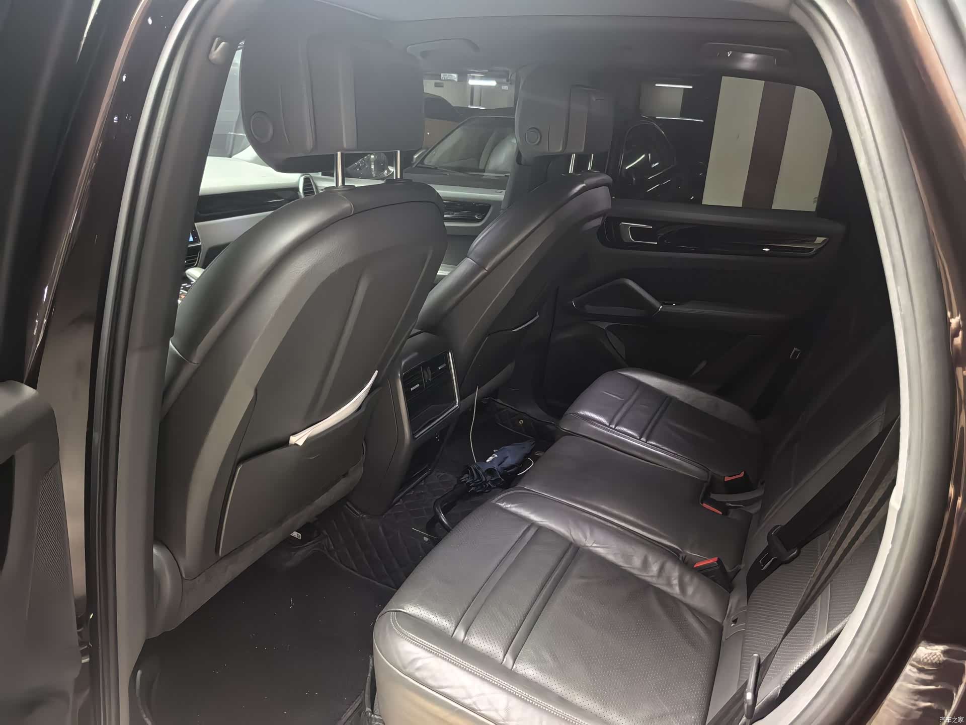 Porsche Cayenne, 2018 все фото
