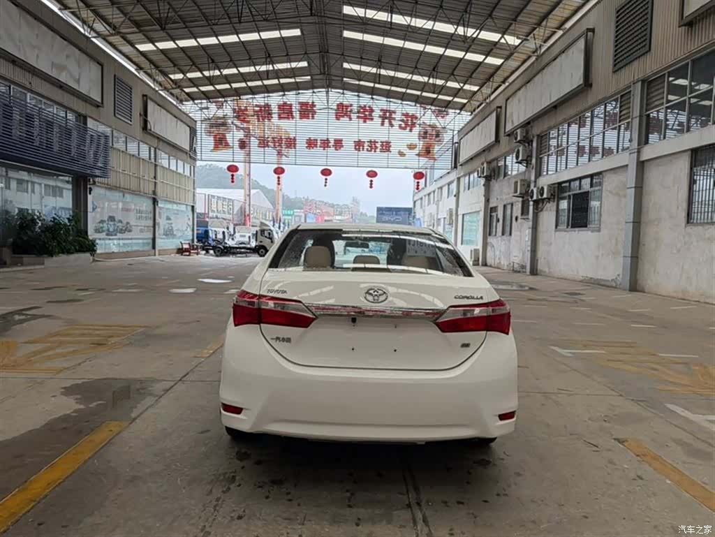 Toyota Corolla, 2015 все фото