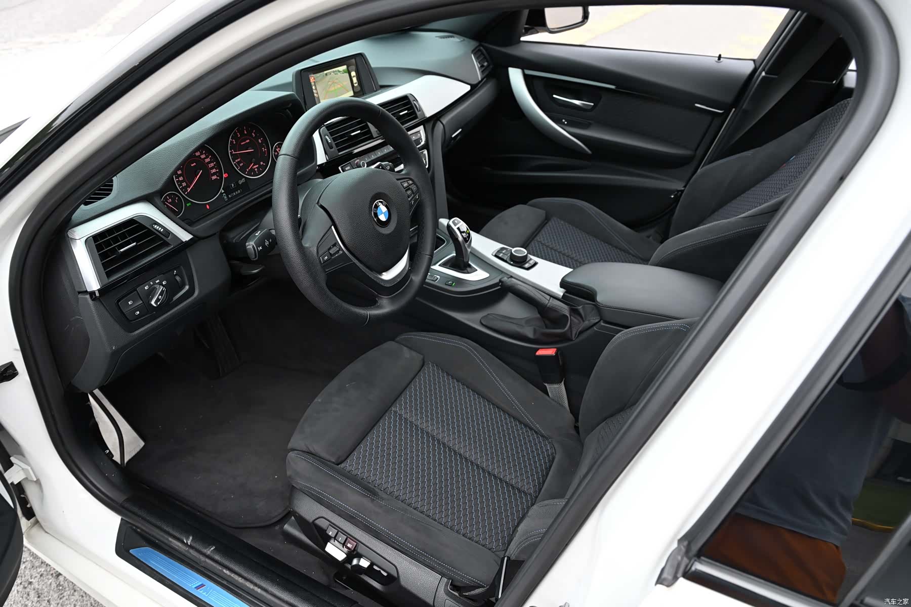 BMW 3 Series, 2017 7