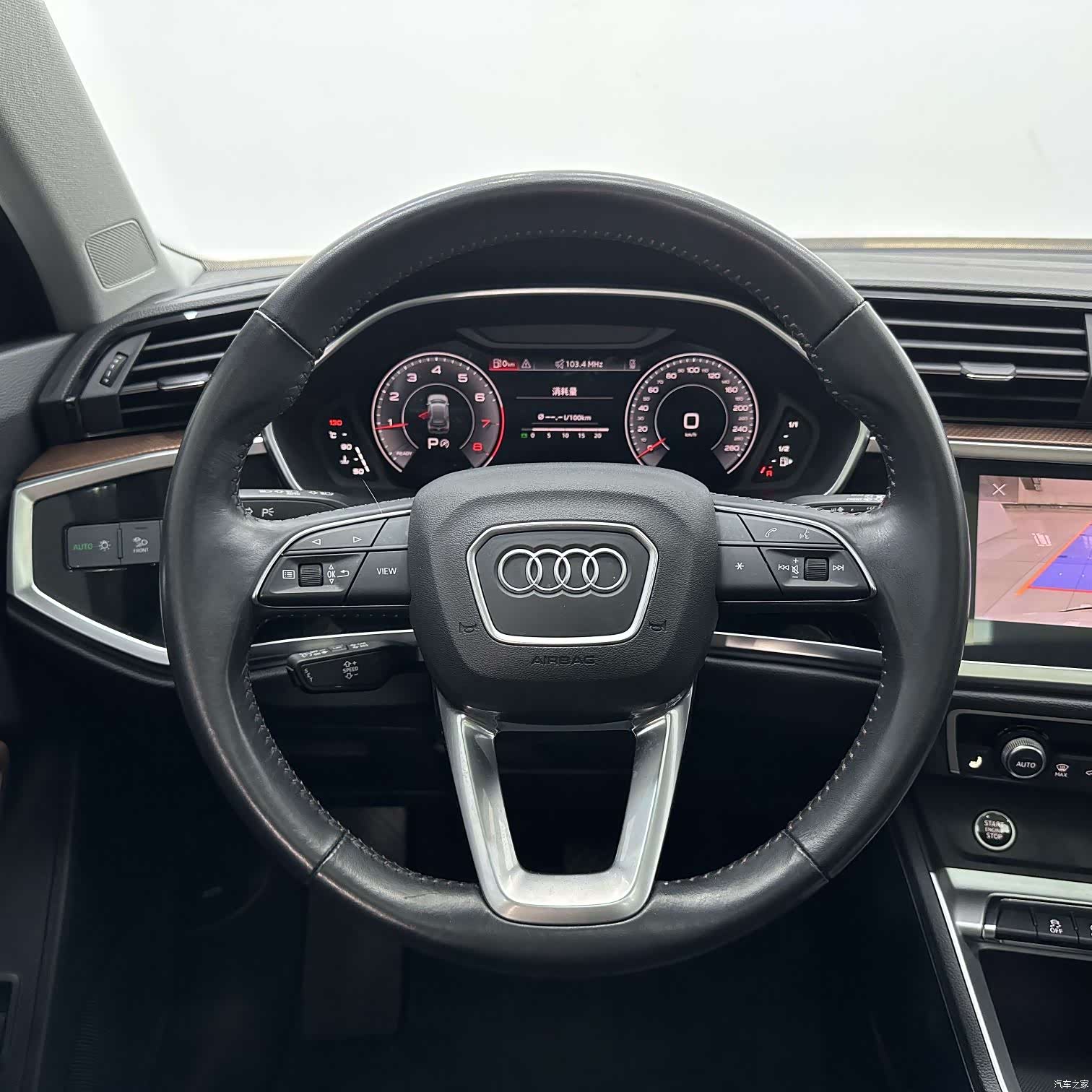 Audi Q3, 2022 12