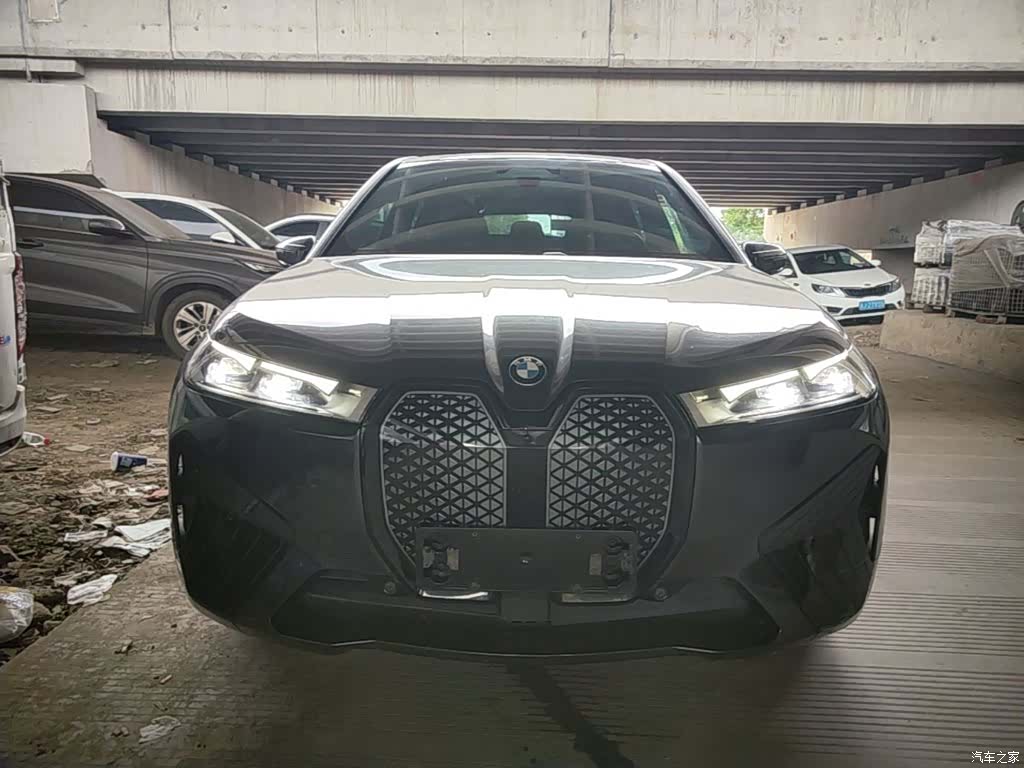 BMW iX, 2023 3