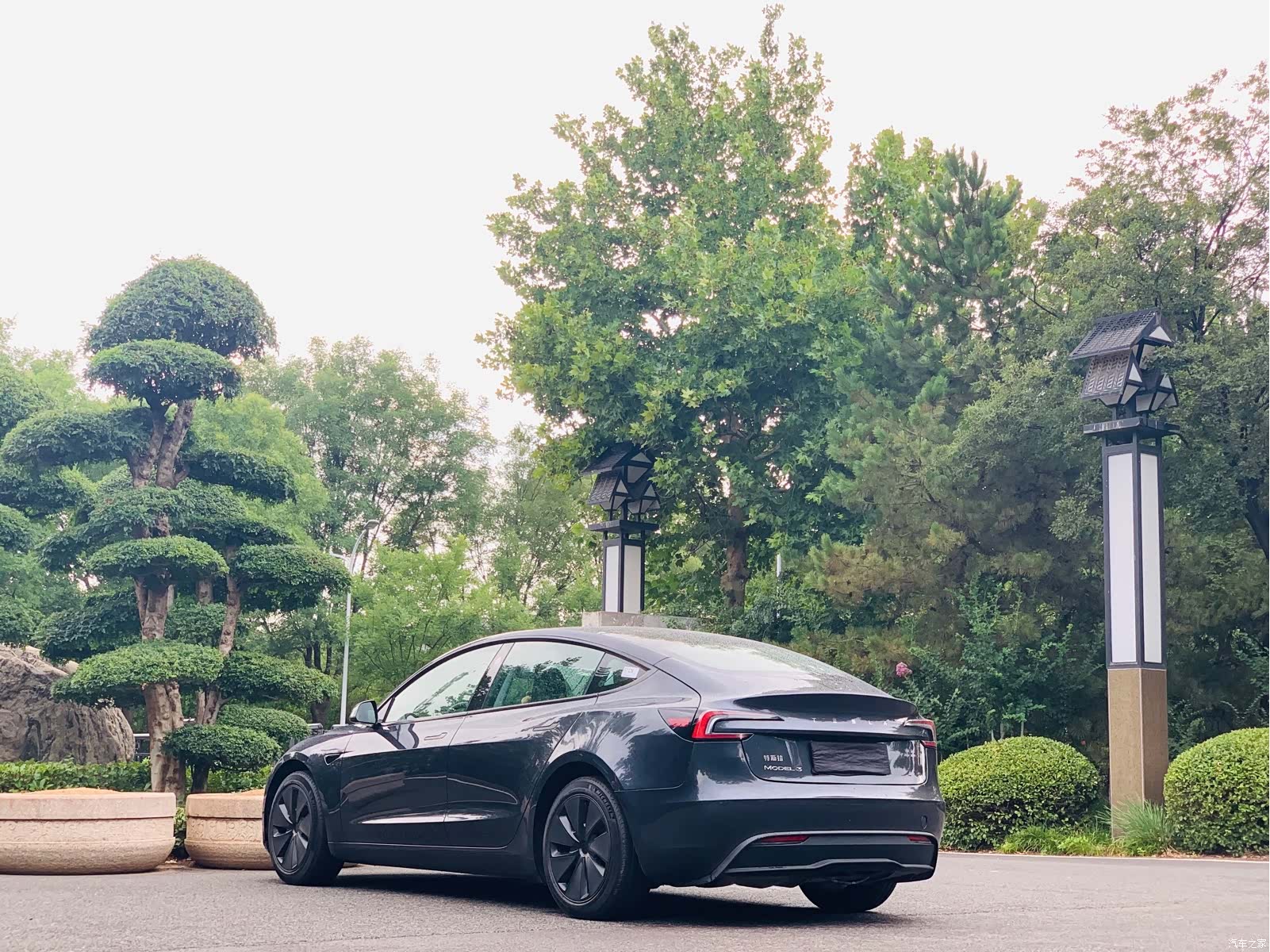 Tesla Model 3, 2024 19