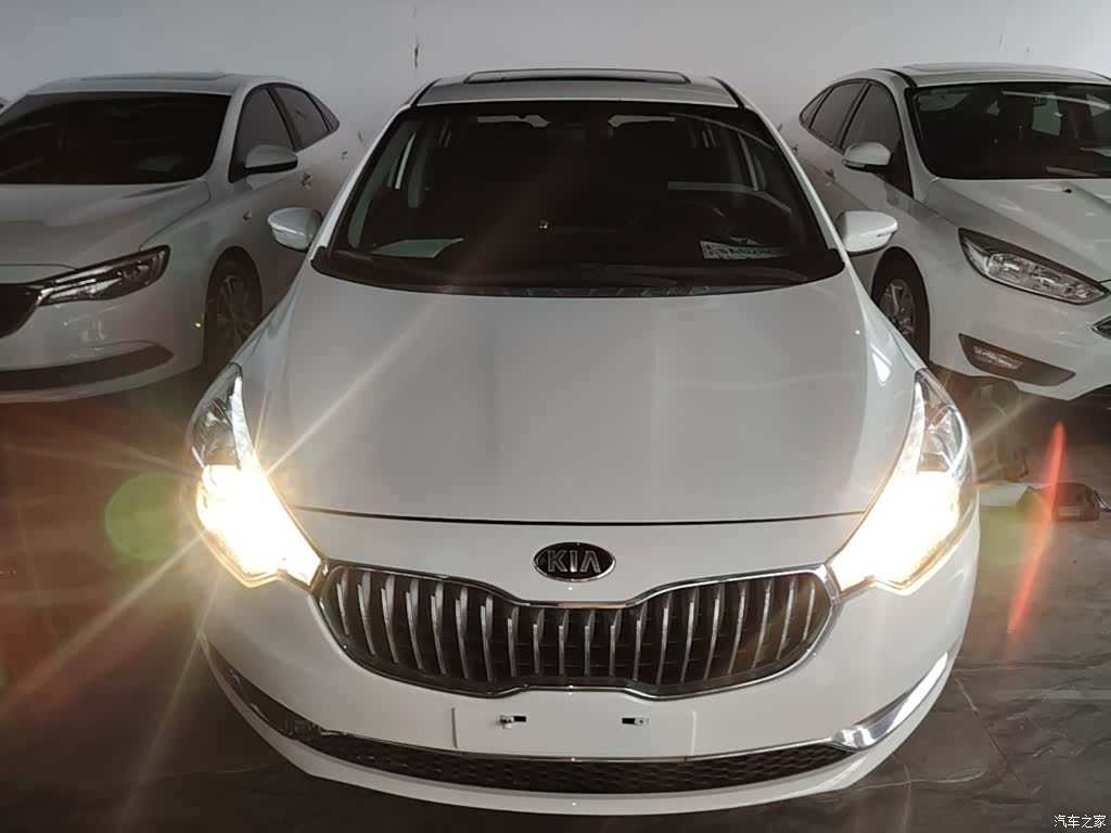 Kia K3, 2015 3