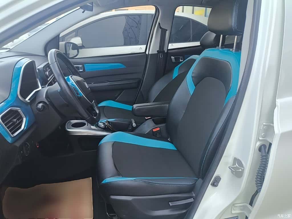 BAIC EC3, 2020 15