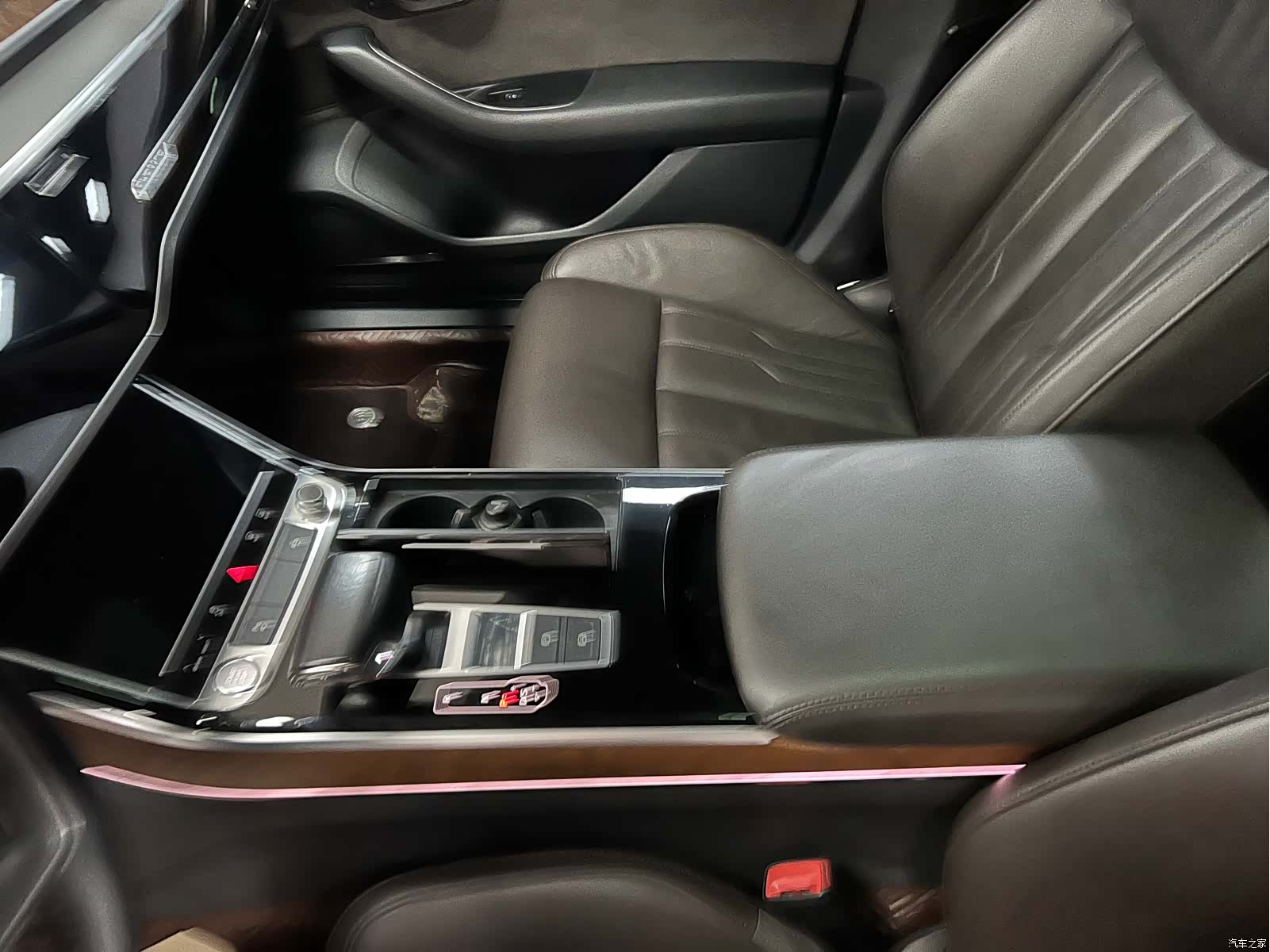 Audi A8L, 2019 6