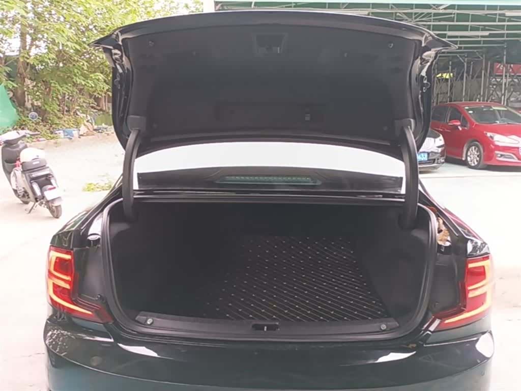Volvo S90, 2018 19