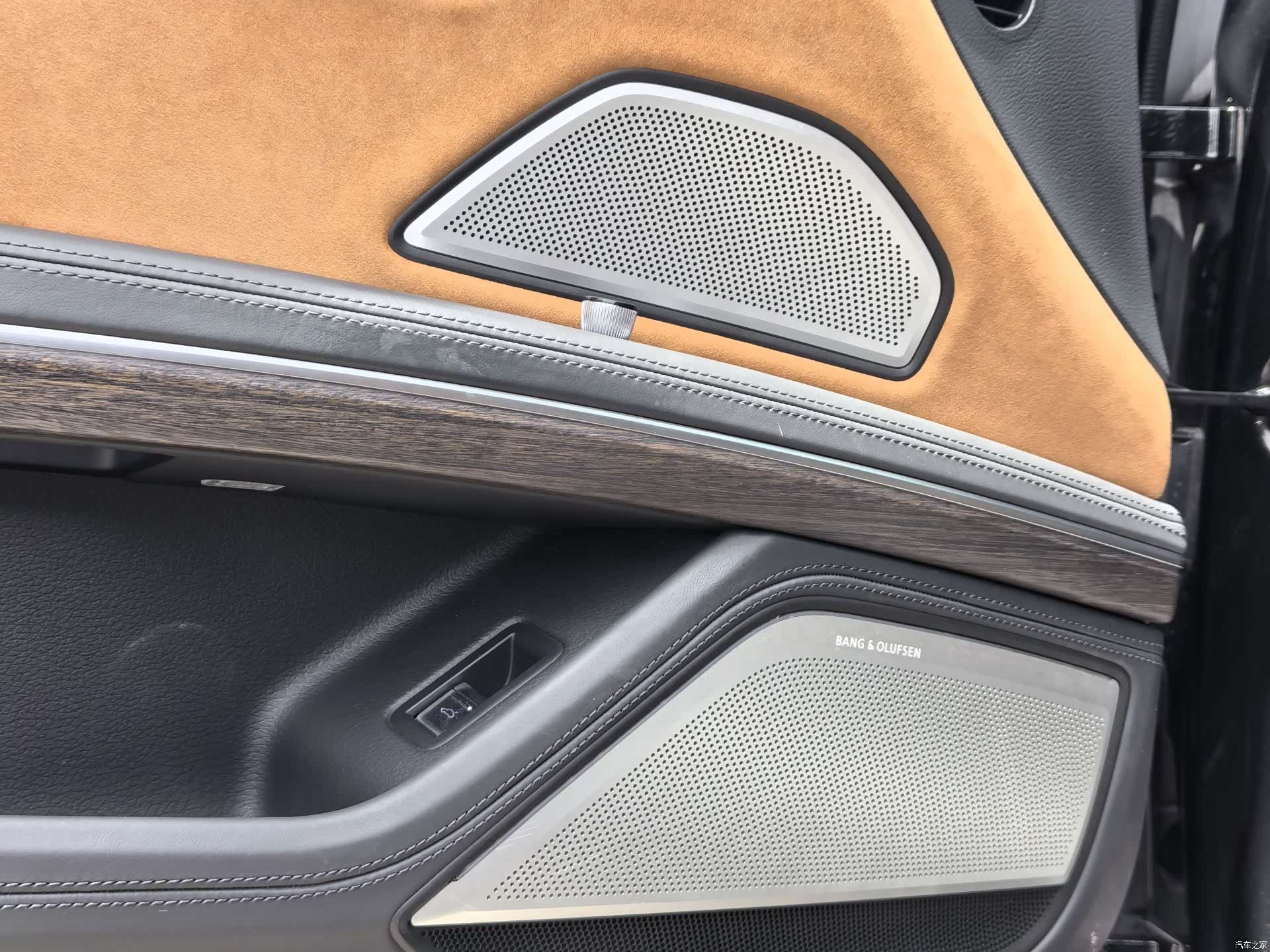 Audi A8L, 2022 7