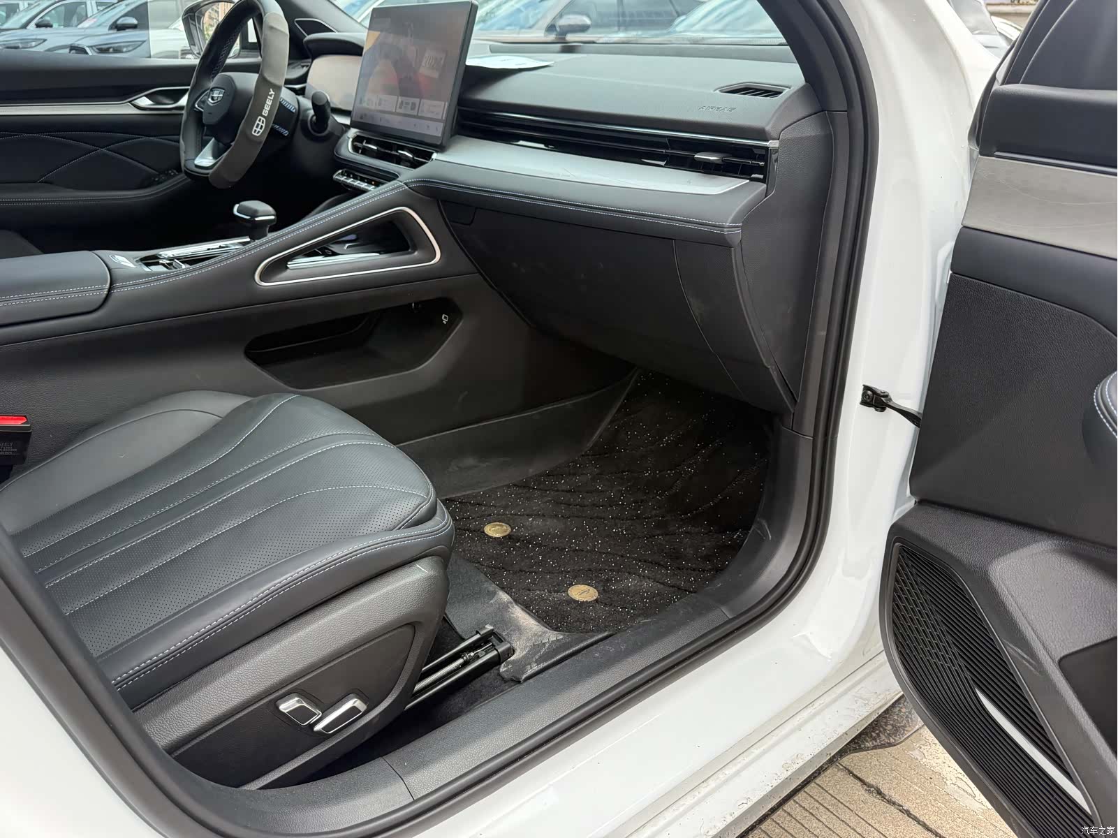 Geely Preface, 2026 16