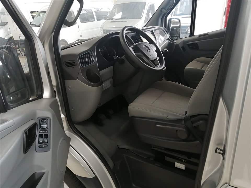 Foton Tuano