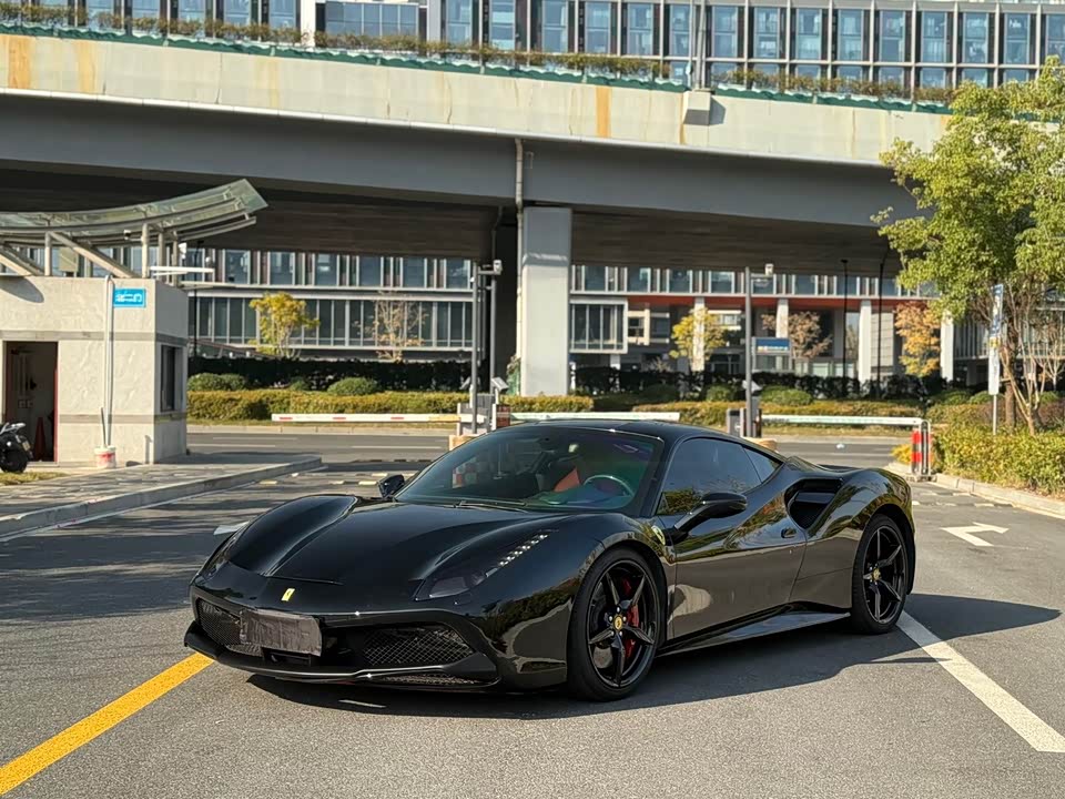 Ferrari 488