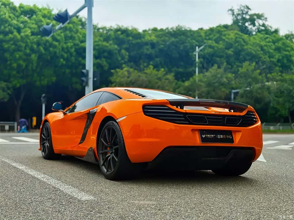 McLaren 12C, 2014 16