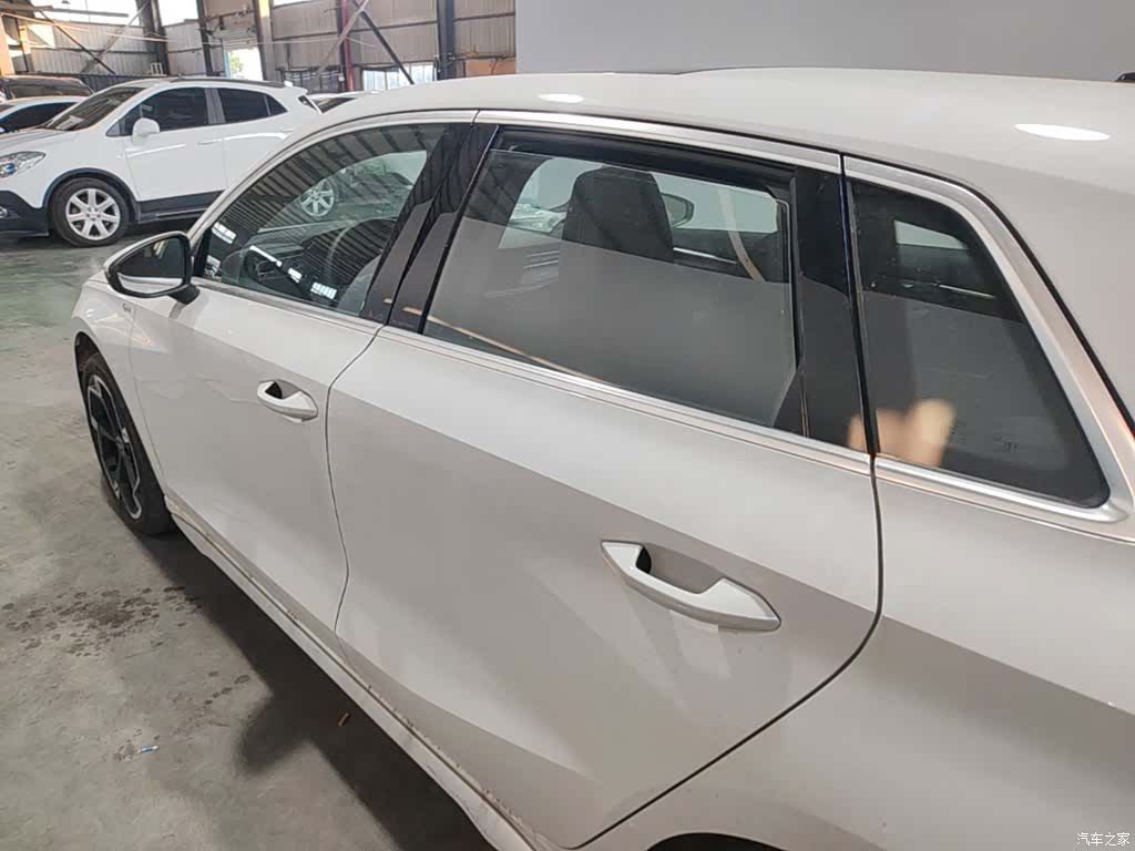 Audi Flying Spur, 2026 23