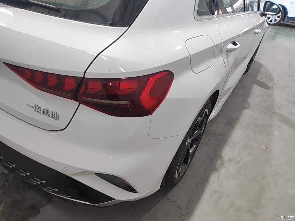 Audi Flying Spur, 2026 24