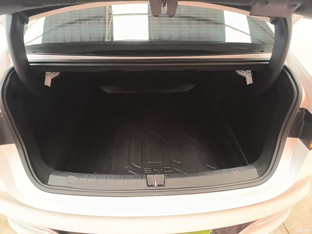 BYD Qin, 2023 19