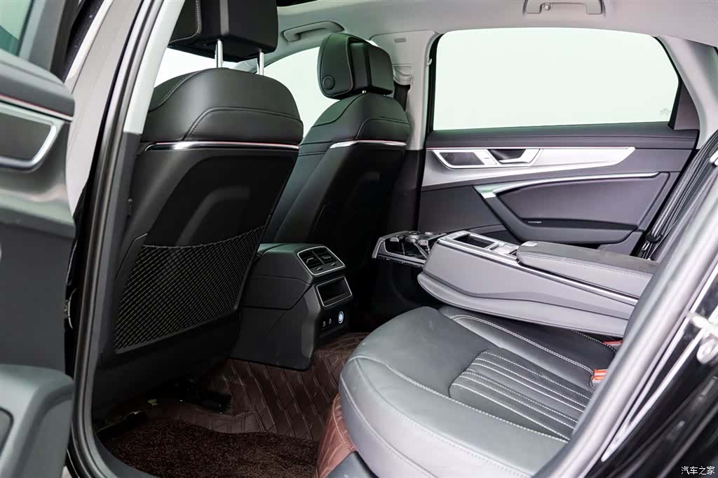 Audi A6L, 2023 7
