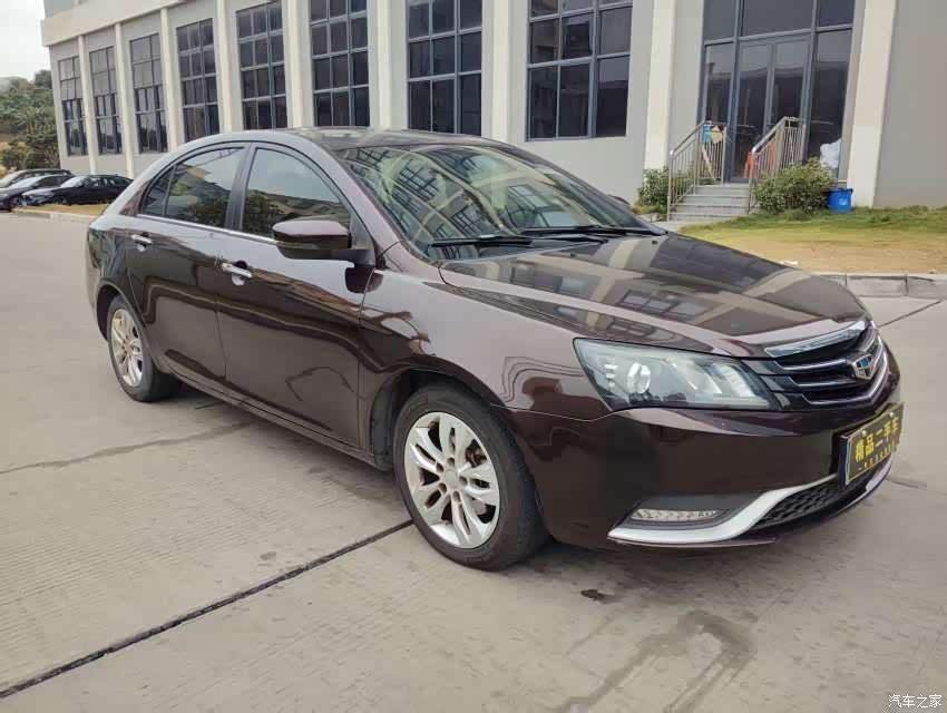 Geely Emgrand, 2015 4