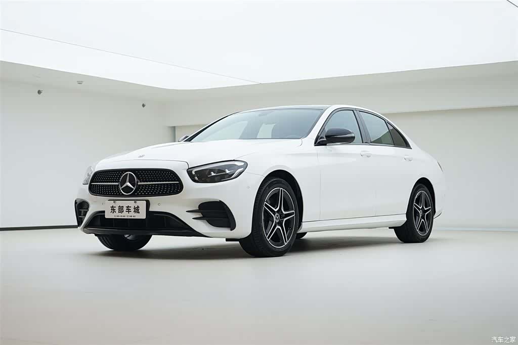 Mercedes-Benz E-Class, 2022 1