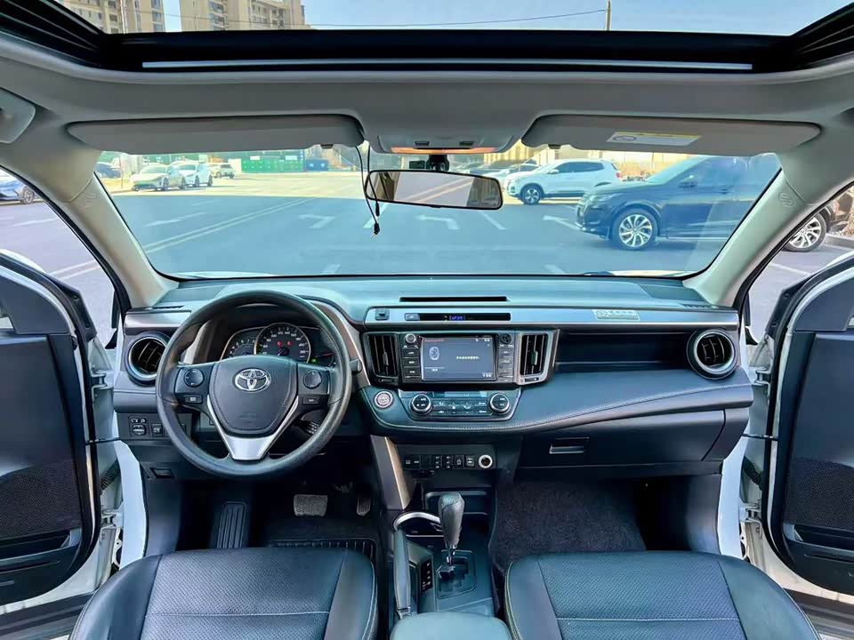 Toyota RAV4 Rongfang