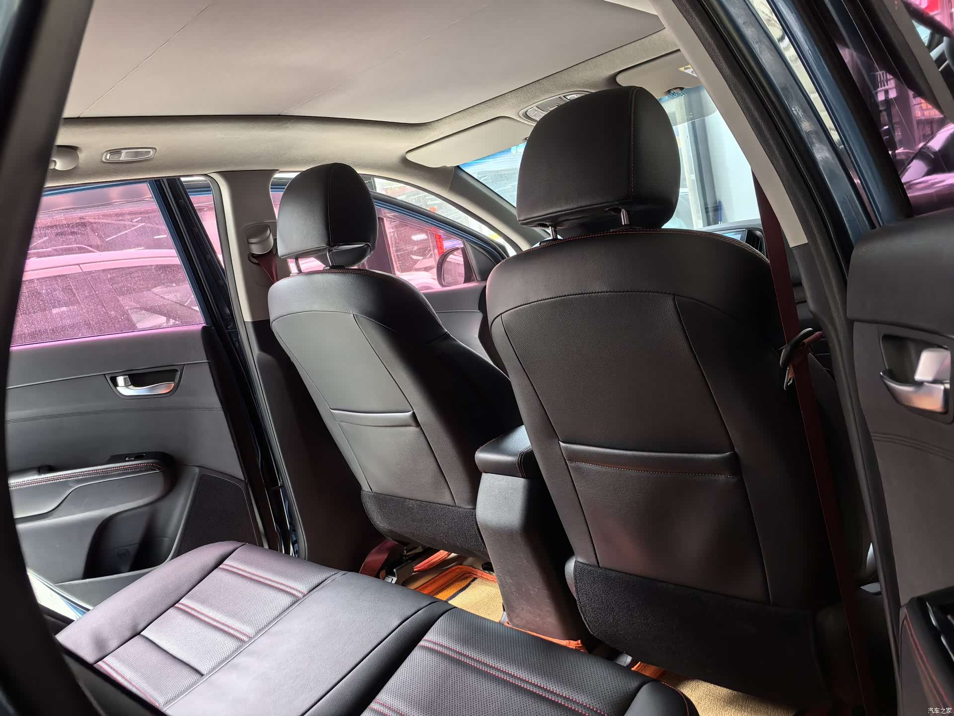 Kia KX3, 2015 10