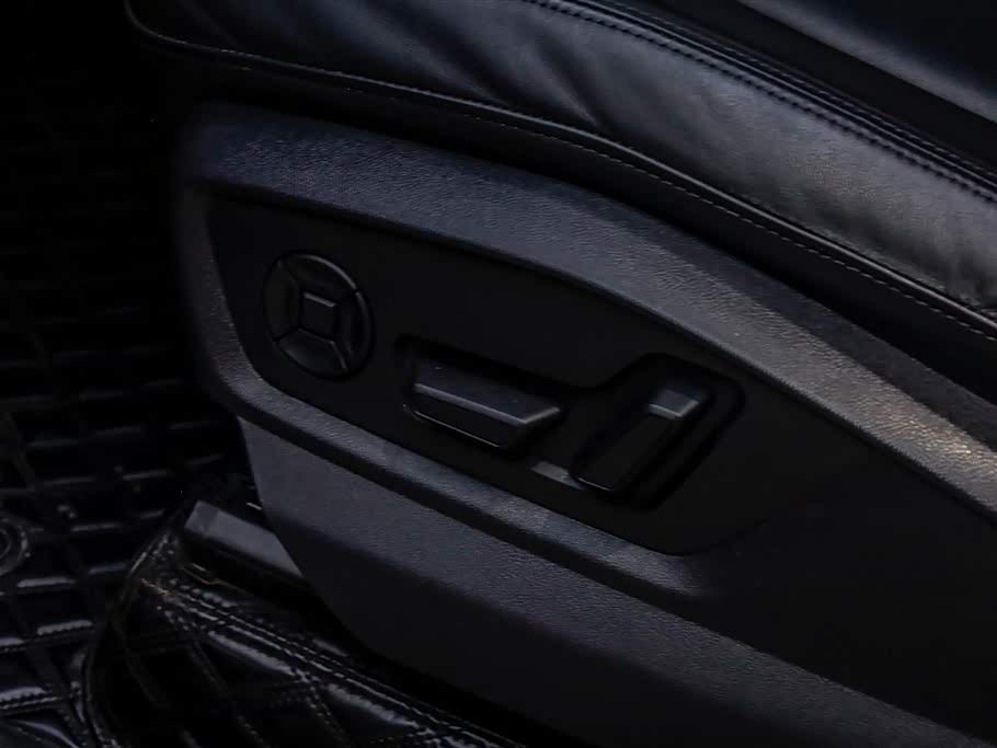 Audi Q8 Audi Q8