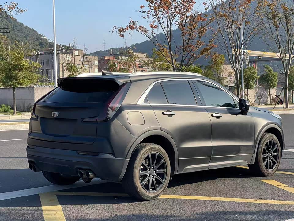 Cadillac XT4