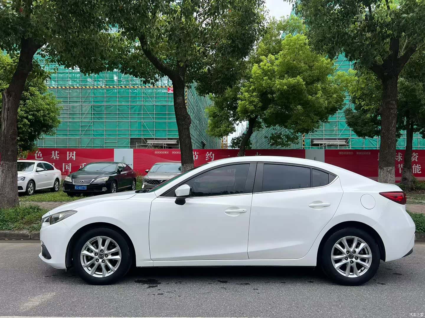 Mazda Mazda3, 2015 3