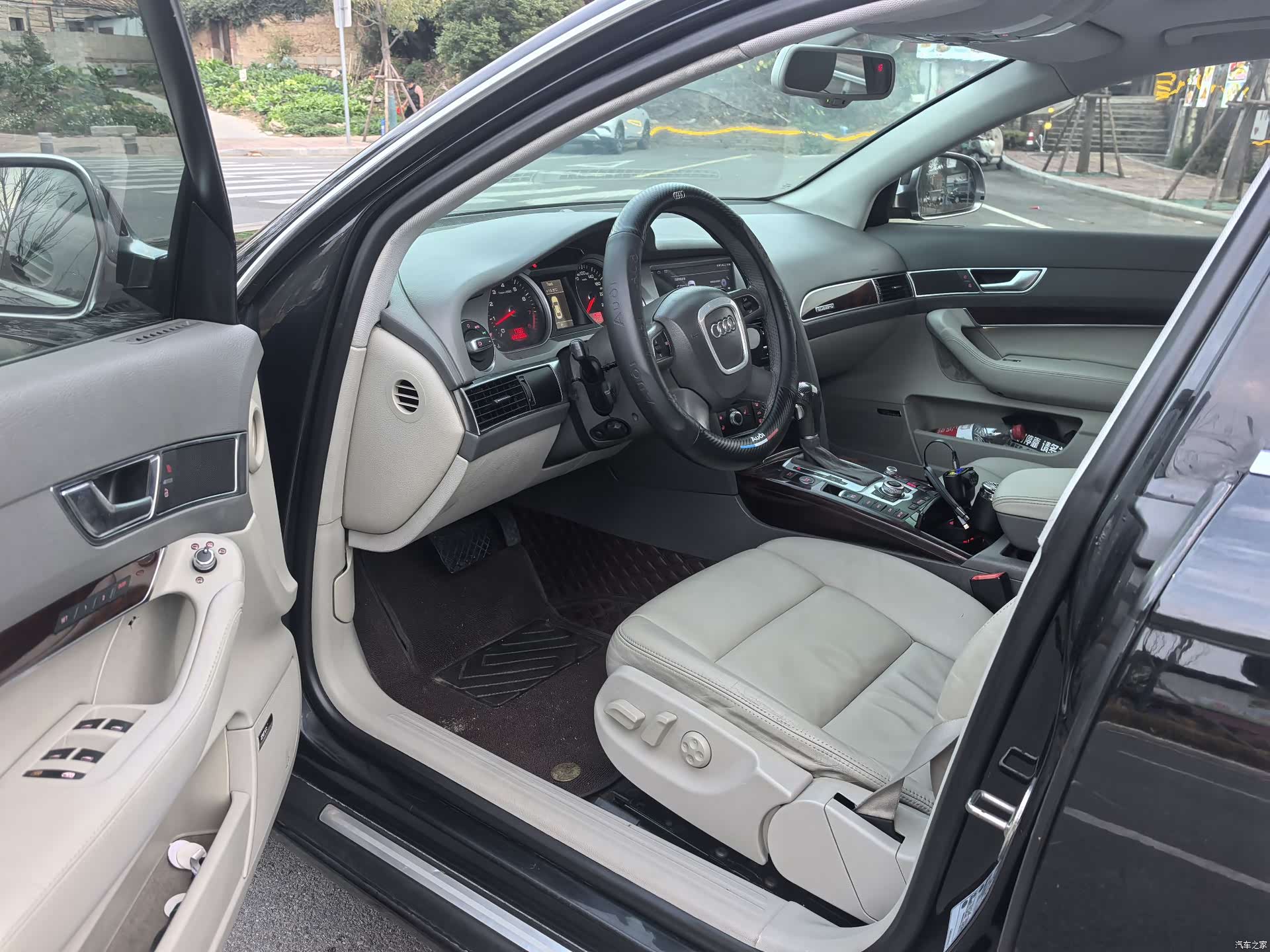 Audi A6L, 2011 9