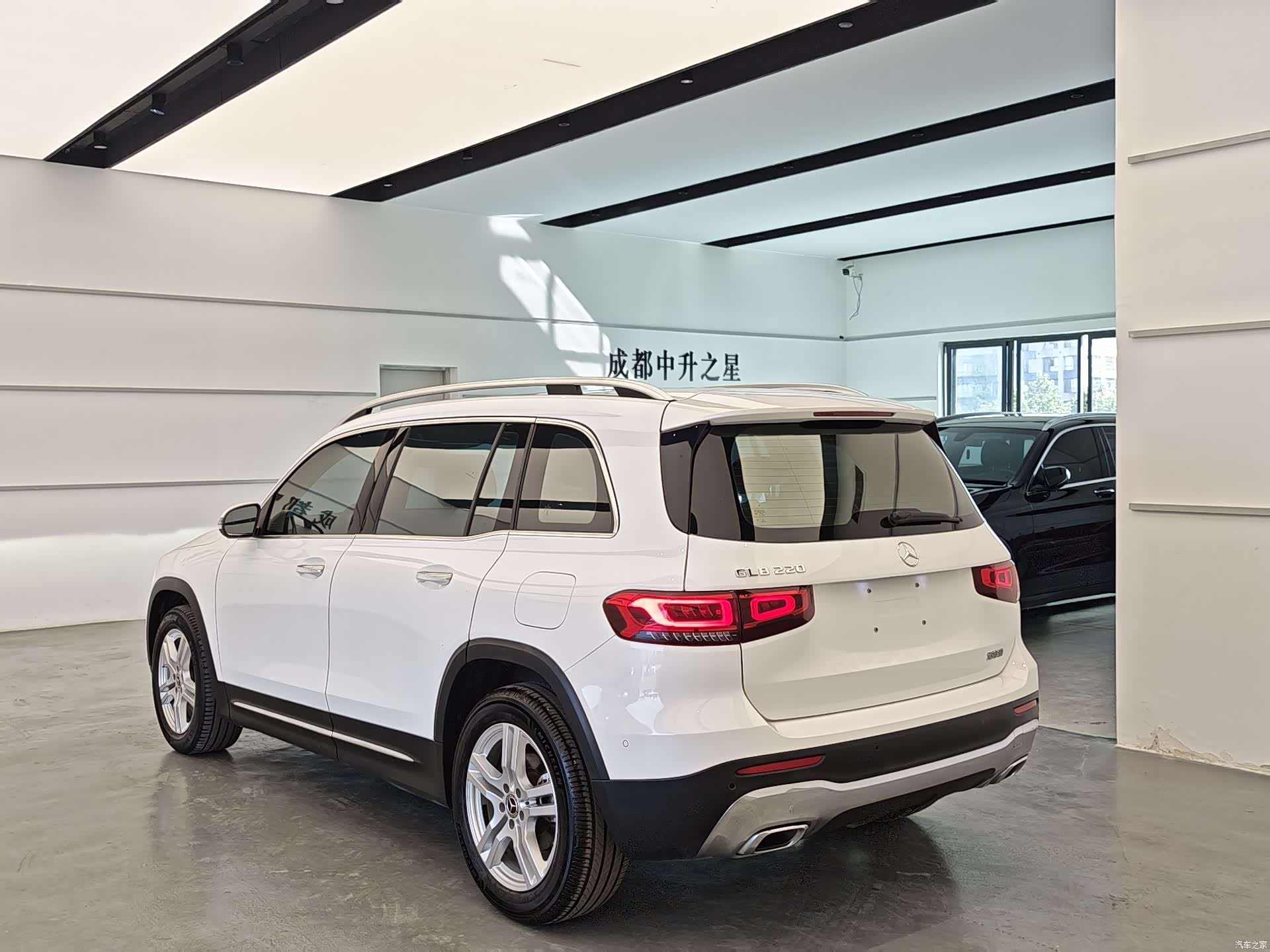 Mercedes-Benz GLB, 2023 6